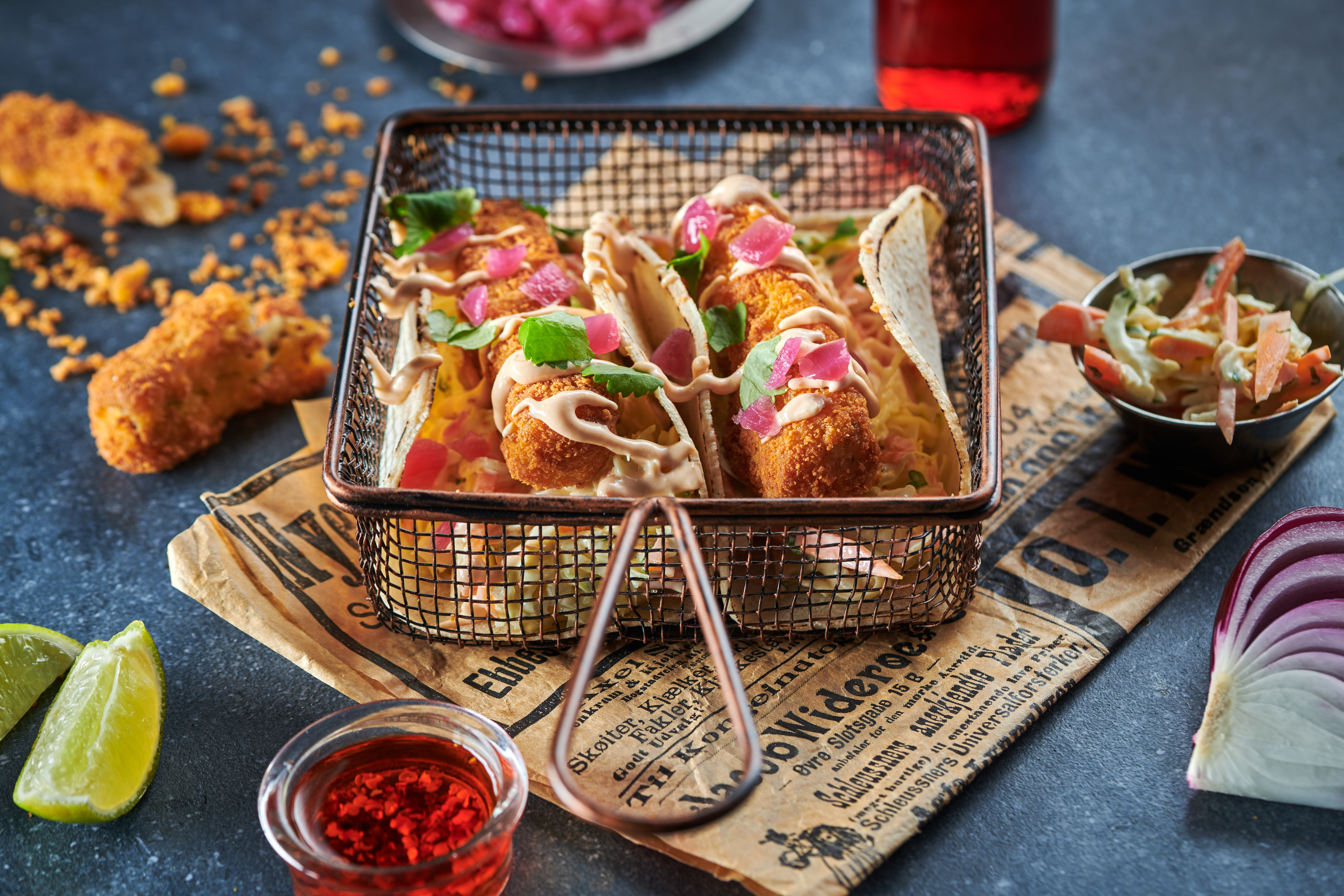 Fish Taco med coleslaw og chipotle mayo