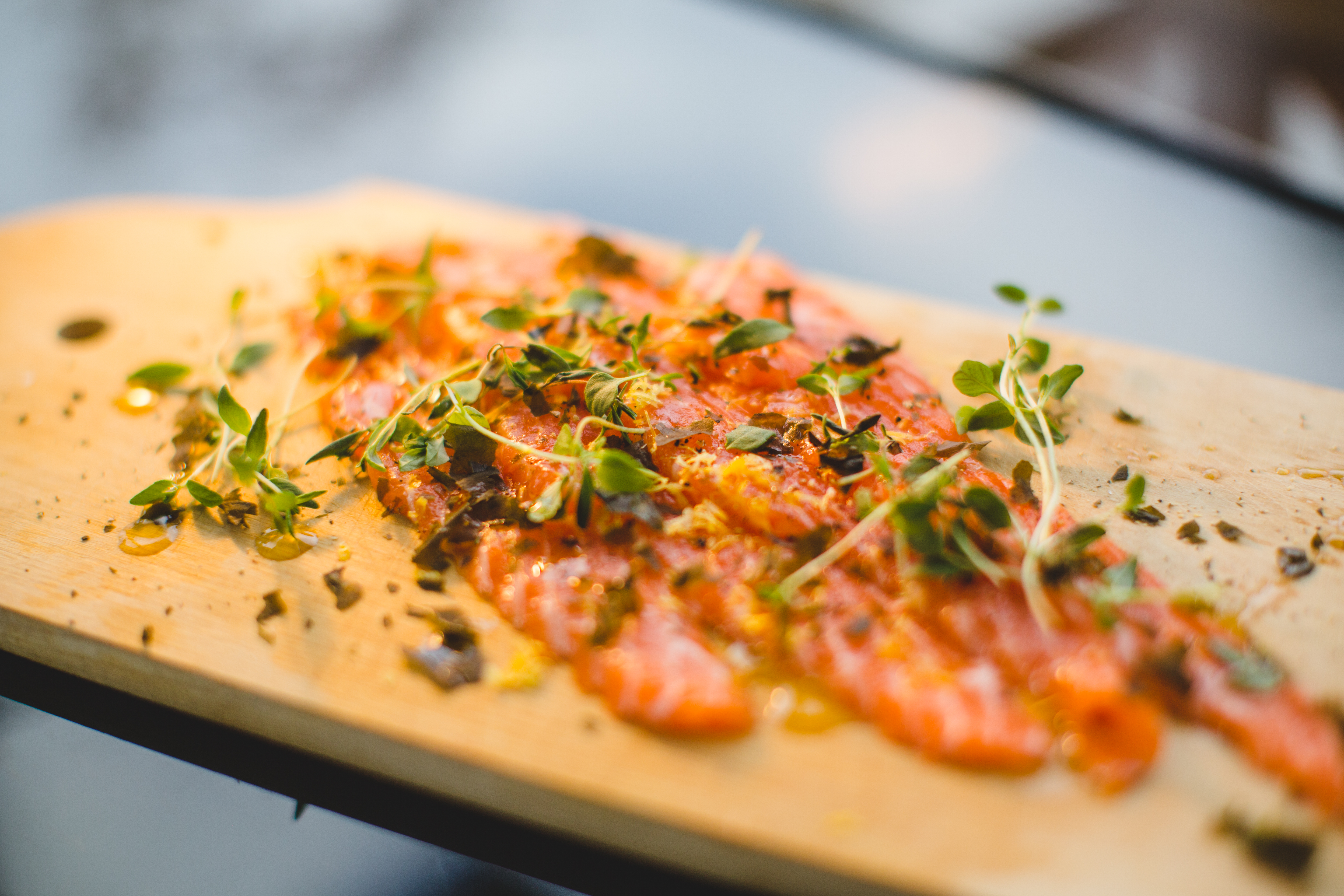 Seaweed on salmon sashimi