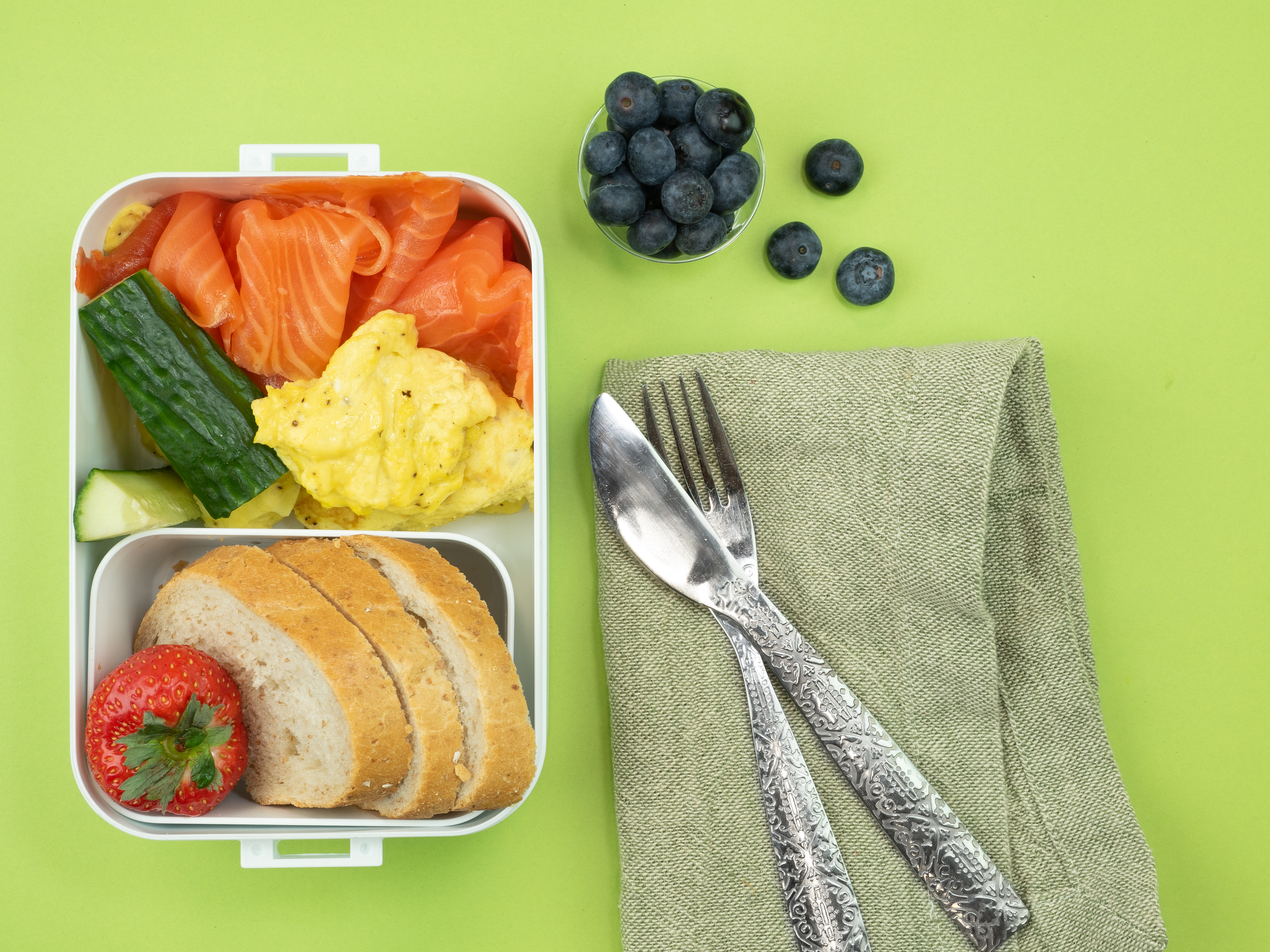 Kaldrøkt ørret og eggerøre